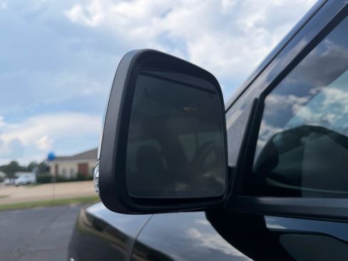Used 2023 Dodge Durango R/T RWD image 28