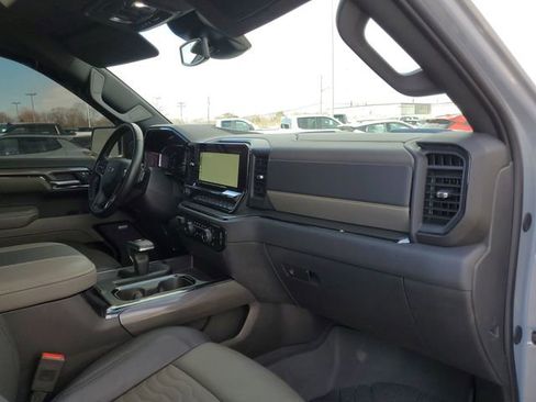 Used 2024 Chevrolet Silverado 1500 ZR2 w/ LPO, Dark Essentials Package image 30