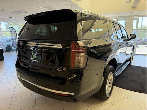 Used 2024 Chevrolet Suburban LT AWD/4WD image 5