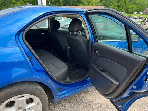 Used 2011 Ford Fusion SE image 4