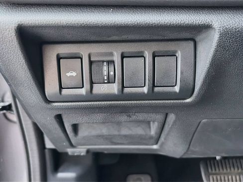 Used 2022 Subaru Legacy Limited w/ Popular Package #3 AWD/4WD image 10