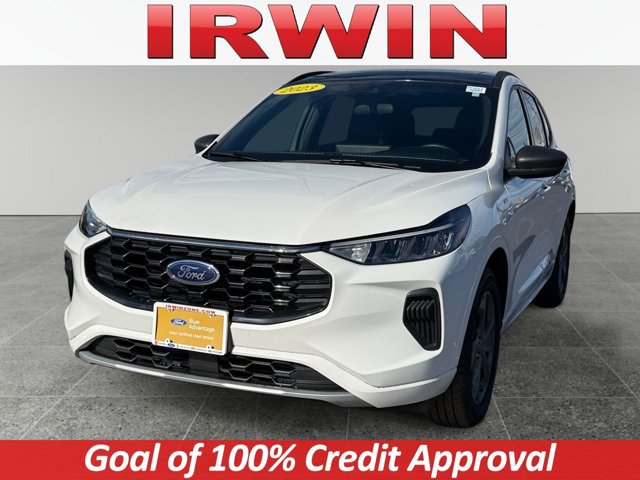 Used 2023 Ford Escape ST-Line w/ Tech Pack #1 AWD/4WD image 1