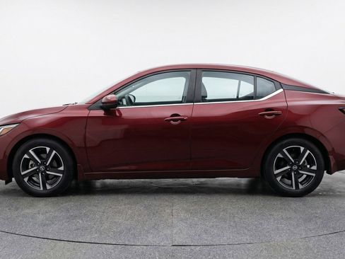 Used 2025 Nissan Sentra SV FWD image 5