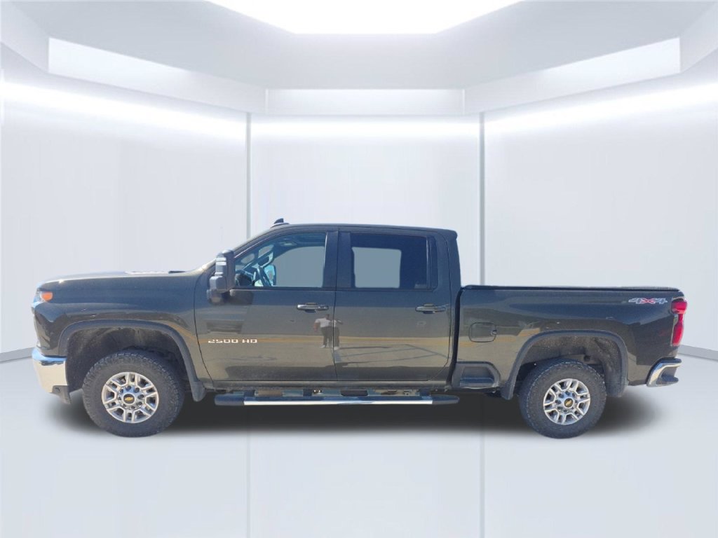 Used 2022 Chevrolet Silverado 2500 LT w/ Convenience Package AWD/4WD image 4
