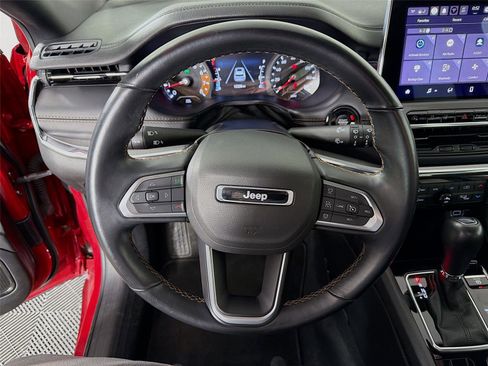 Used 2022 Jeep Compass Limited AWD/4WD image 12