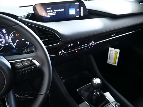 New 2026 MAZDA MAZDA3 2.5 S Hatchback w/ Premium Pkg FWD image 5