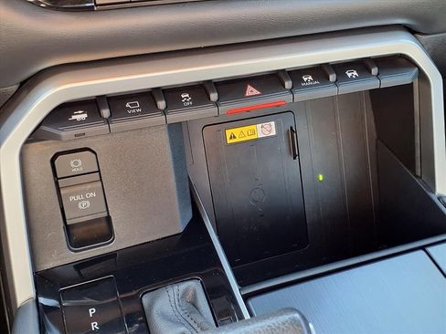 Used 2022 Toyota Tundra Platinum w/ Advanced Package image 14