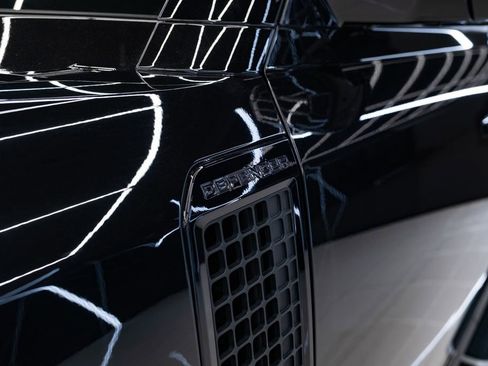 Used 2023 Land Rover Defender 110 V8 image 18