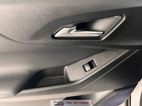 Used 2025 Chevrolet Equinox LT image 27