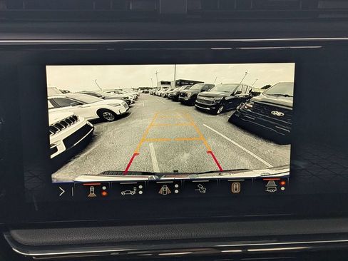 Used 2024 GMC Sierra 1500 AT4 AWD/4WD image 30