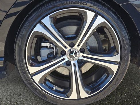 Used 2022 Mercedes-Benz C 300 Sedan image 37