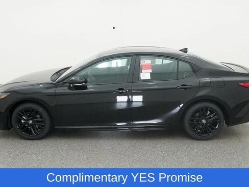 New 2026 Toyota Camry SE FWD image 3