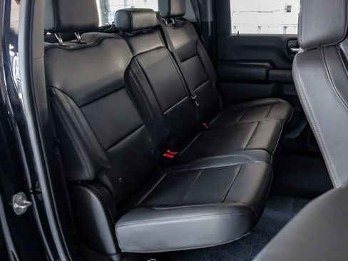 Used 2024 Chevrolet Silverado 2500 W/T image 33