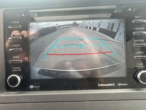 Used 2018 Toyota Sienna XLE Premium FWD image 18