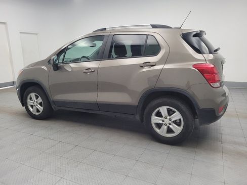 Used 2022 Chevrolet Trax LT w/ Driver Confidence Package AWD/4WD image 3