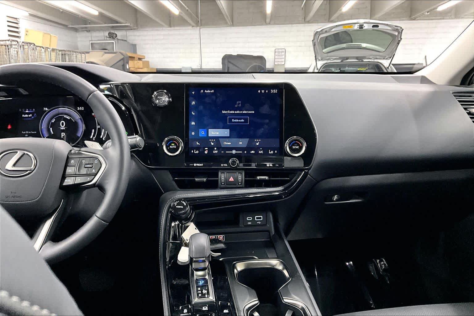 Used 2025 Lexus NX 350h AWD w/ Accessory Package (Z2) image 33