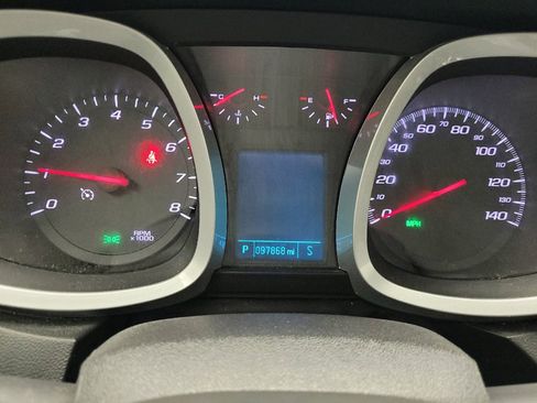 Used 2017 Chevrolet Equinox LS FWD image 23