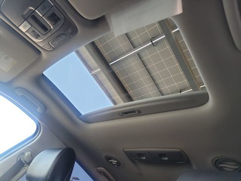 Used 2022 Kia Telluride S FWD image 23