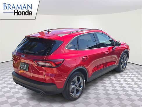 Used 2025 Ford Escape ST-Line w/ Tech Pack #1 image 4
