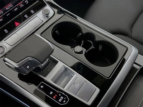 New 2026 Audi Q8 Premium Plus image 18