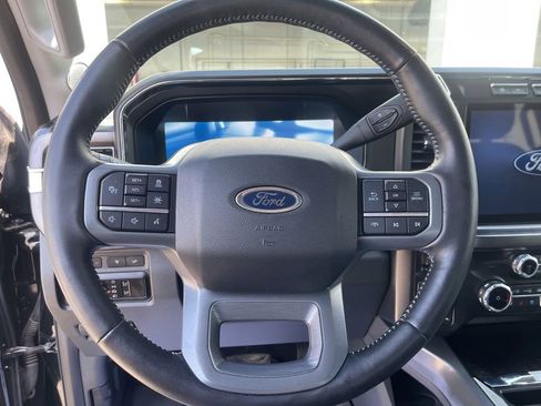 Used 2024 Ford F250 Lariat w/ Lariat Ultimate Package AWD/4WD image 13