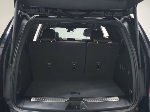 Used 2023 Chevrolet Tahoe Premier AWD/4WD image 26