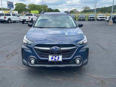 Used 2024 Subaru Outback Premium AWD/4WD image 8