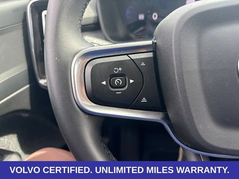 Used 2025 Volvo XC40 B5 Plus AWD/4WD image 22