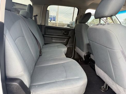 Used 2018 RAM 3500 Tradesman w/ Chrome Appearance Group image 20