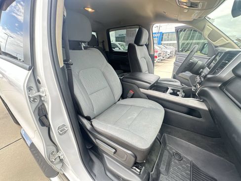 Used 2019 RAM 1500 Big Horn AWD/4WD image 29