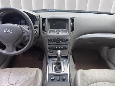 Used 2011 INFINITI G25 x w/ Moonroof Pkg AWD/4WD image 12