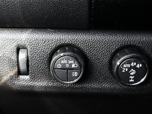 Used 2021 Chevrolet Colorado ZR2 w/ ZR2 Dusk Special Edition image 19