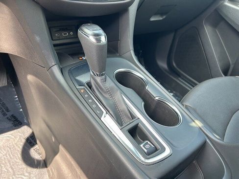 Used 2021 Chevrolet Equinox Premier image 30