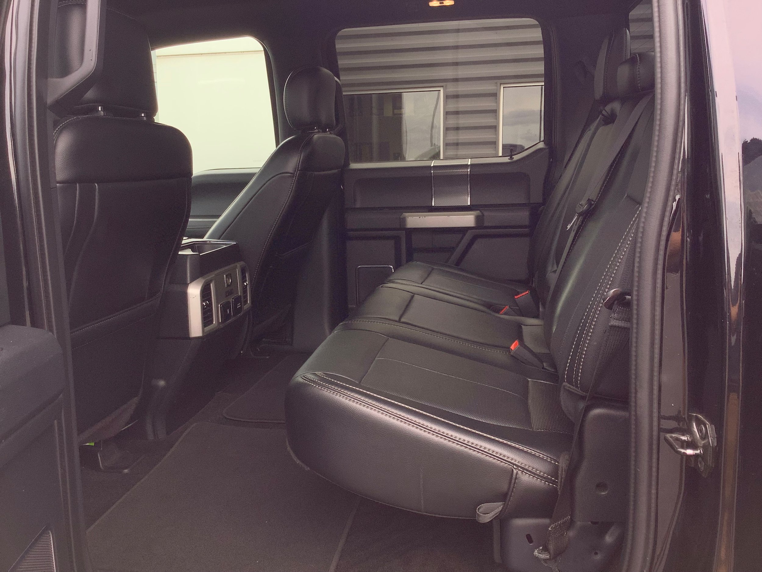 Used 2019 Ford F150 Lariat w/ Equipment Group 502A Luxury AWD/4WD image 13