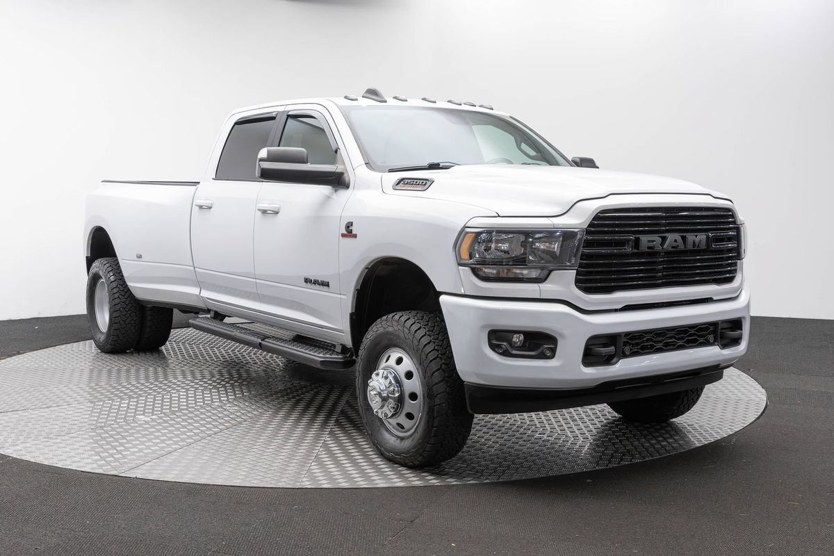 Used 2021 RAM 3500 Big Horn w/ Level 2 Equipment Group AWD/4WD image 4