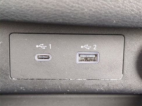 Used 2023 Nissan Rogue SV w/ SV Premium B Package image 22