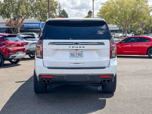 Used 2022 Chevrolet Tahoe Z71 w/ Luxury Package AWD/4WD image 3