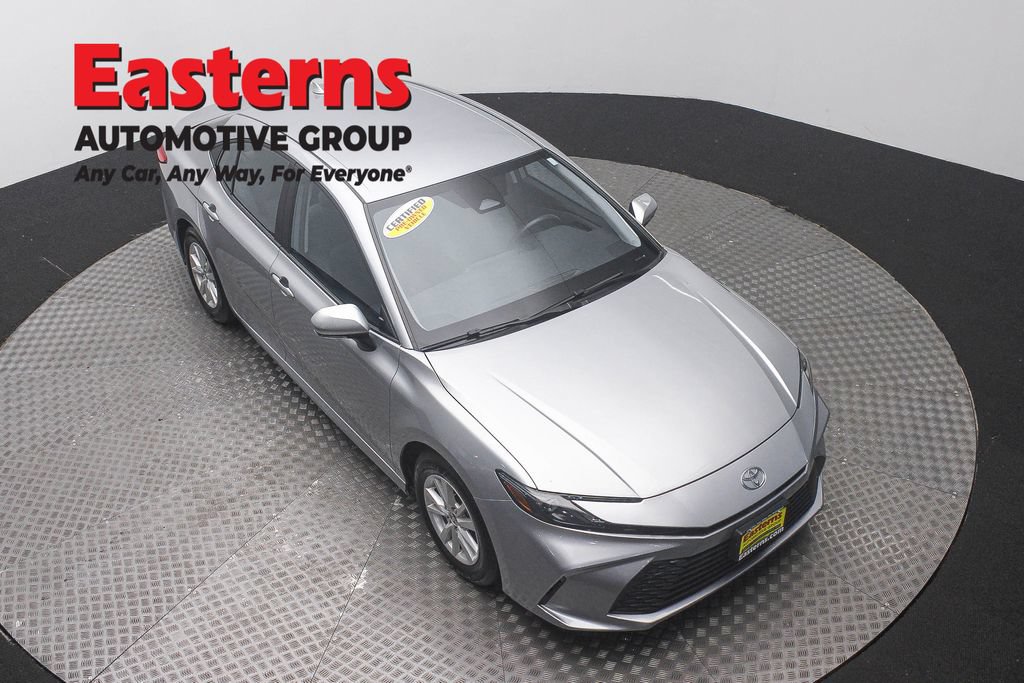 Used 2025 Toyota Camry LE w/ Convenience Package FWD image 4