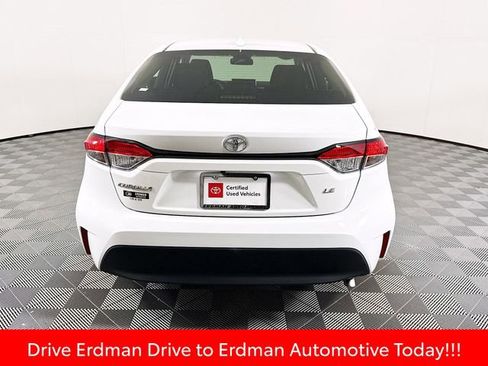 Used 2025 Toyota Corolla LE image 22