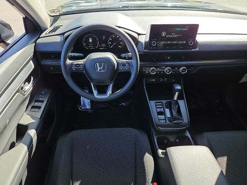 Used 2025 Honda CR-V EX image 11