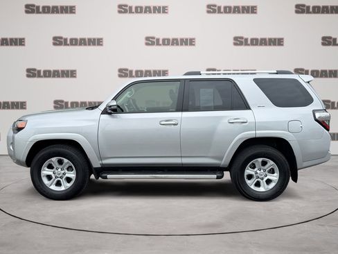 Used 2024 Toyota 4Runner SR5 Premium w/ Moonroof Package AWD/4WD image 2