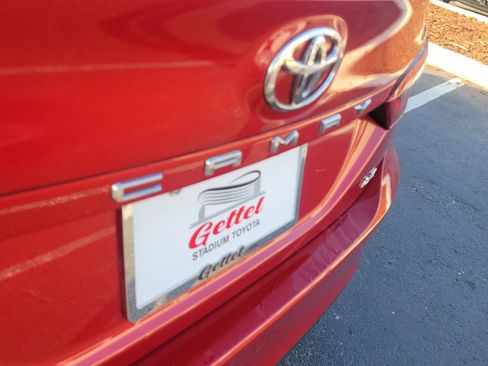 Used 2023 Toyota Camry LE image 5