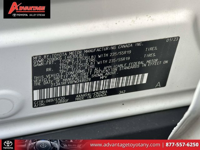 Used 2023 Toyota RAV4 XLE Premium AWD/4WD image 38