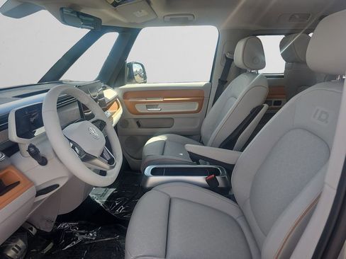 New 2025 Volkswagen ID. Buzz 1st Edition image 9