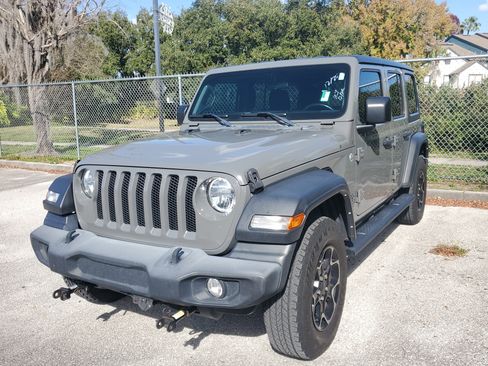 Used 2021 Jeep Wrangler Unlimited Sport image 3