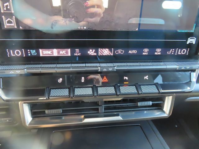 Certified 2024 GMC Hummer EV 3X AWD/4WD image 35