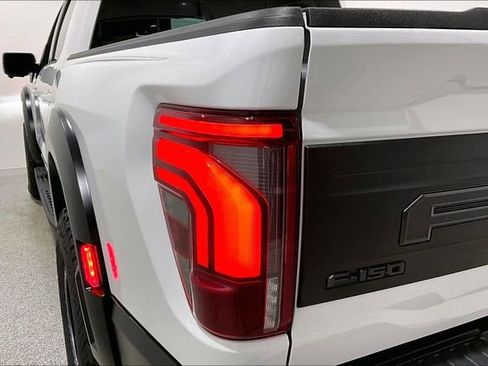 Used 2025 Ford F150 Raptor AWD/4WD image 41
