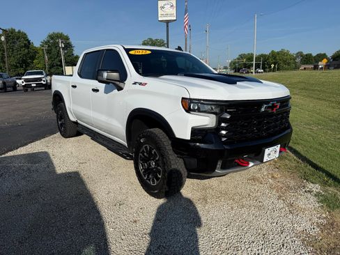 Used 2022 Chevrolet Silverado 1500 ZR2 AWD/4WD image 1
