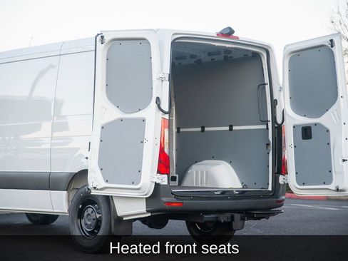 Used 2025 Mercedes-Benz Sprinter 2500 image 21