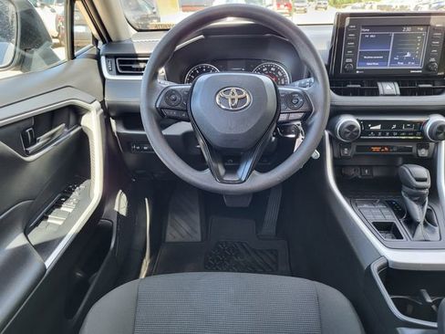 Used 2022 Toyota RAV4 LE AWD/4WD image 25